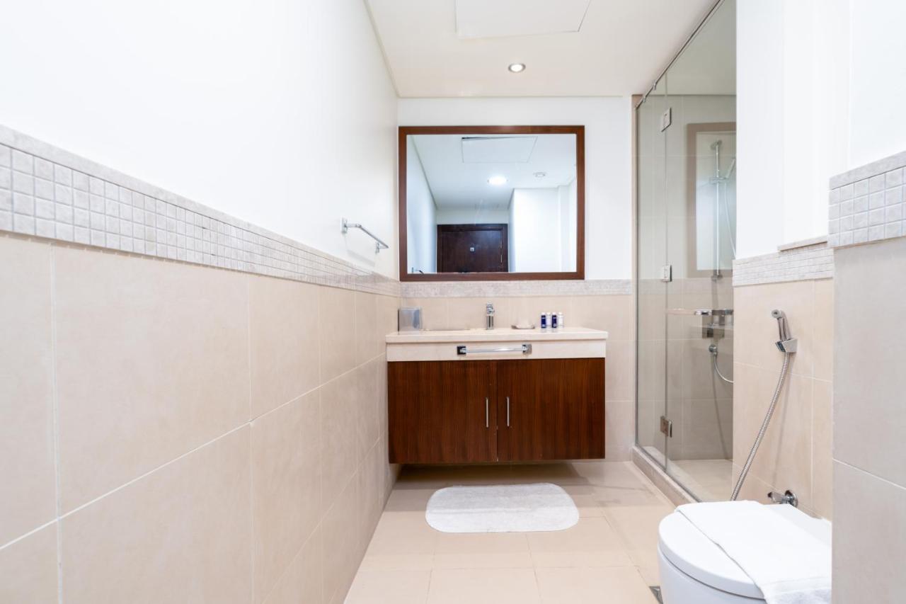 Ferienwohnung Vacay Lettings - Burj Vista High Floor Burj Khalifa & Fountain View Dubai Exterior foto